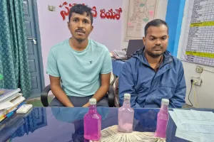 లంచం తీసుకుంటూ ఏసీబీకి చిక్కిన గంగవరం ఎస్సై – కానిస్టేబుల్